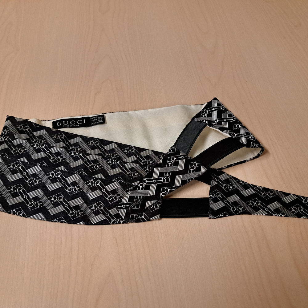 Gucci Monochrome Geometric Silk Tie